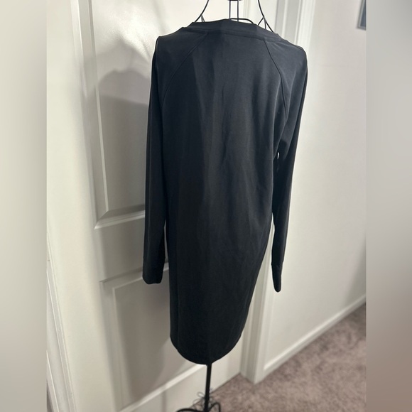 Athleta Seasoft Black Dress - Picture 4 of 4